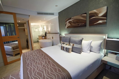 Oceans Mooloolaba - Mackay Tourism 14