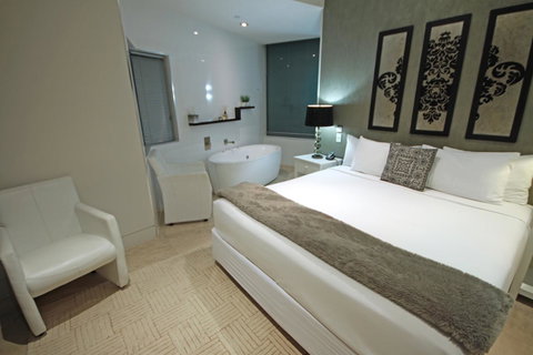 Oceans Mooloolaba - Mackay Tourism 21