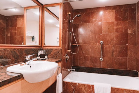 Pullman Cairns International - Mackay Tourism 17