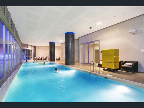 H Star Residences-- Paradise Stayz - Mackay Tourism 16