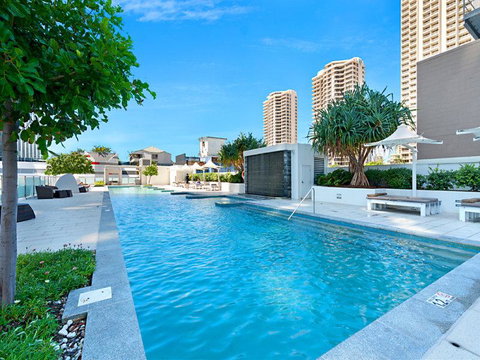 H Star Residences-- Paradise Stayz - Mackay Tourism 25