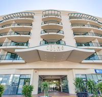 Central Cosmo Apartment Hotel - Mackay Tourism