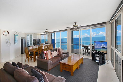 Catalina Resort - Mackay Tourism 30