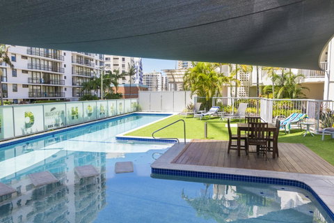 Beach Club Resort Mooloolaba - Mackay Tourism 31