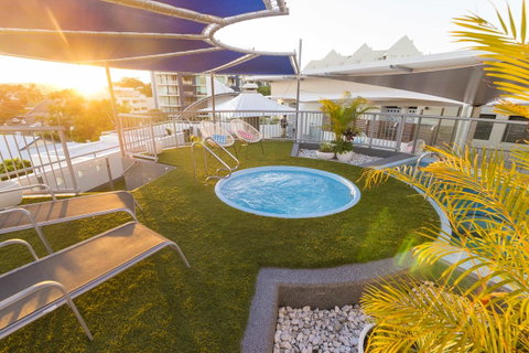 Beach Club Resort Mooloolaba - Mackay Tourism 38