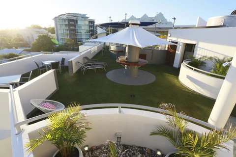 Beach Club Resort Mooloolaba - Mackay Tourism 28