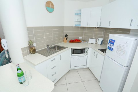 Beach Club Resort Mooloolaba - Mackay Tourism 18