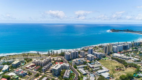 Beach Club Resort Mooloolaba - Mackay Tourism 14