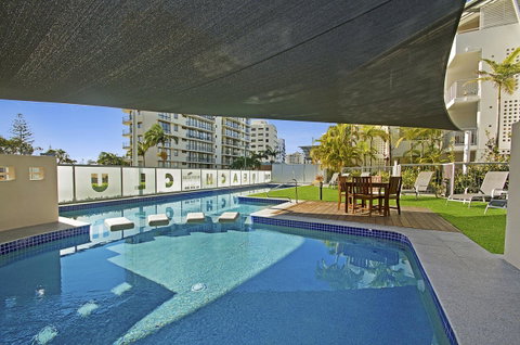 Beach Club Resort Mooloolaba - Mackay Tourism 13
