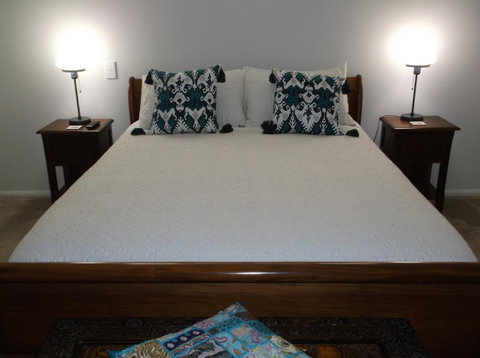 La Casita Banca - Luxury Holiday Home - Mackay Tourism 11