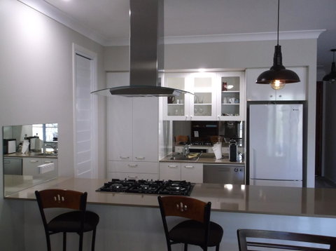 La Casita Banca - Luxury Holiday Home - Mackay Tourism 12