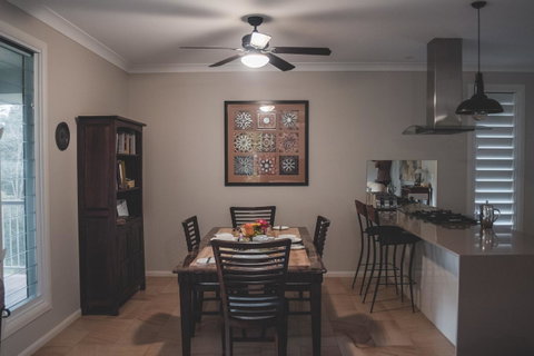 La Casita Banca - Luxury Holiday Home - Mackay Tourism 5