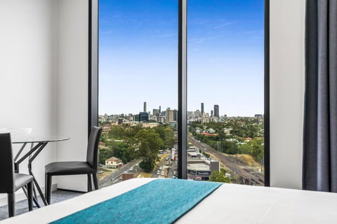 Essence Suites Taringa - Mackay Tourism 0