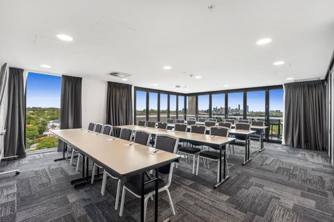 Essence Suites Taringa - Mackay Tourism 7