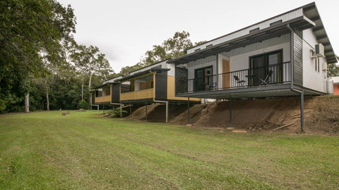 Speewah Country Tavern - Mackay Tourism 0