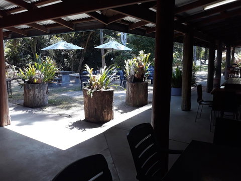 Speewah Country Tavern - Mackay Tourism 9