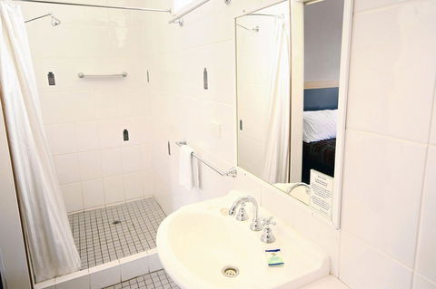 Downs Motel - Mackay Tourism 22