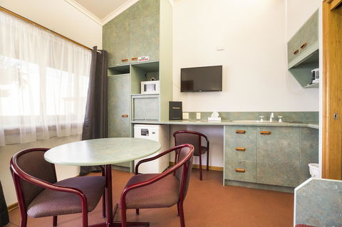 Downs Motel - Mackay Tourism 7