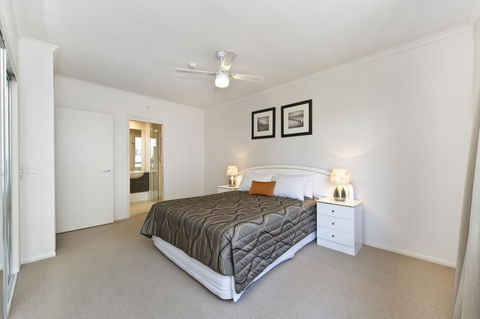 On The Bay Apartments - Mackay Tourism 19