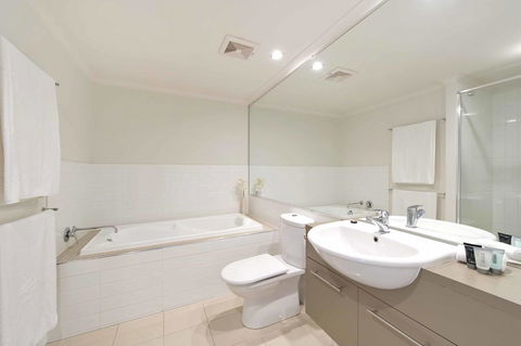 On The Bay Apartments - Mackay Tourism 20