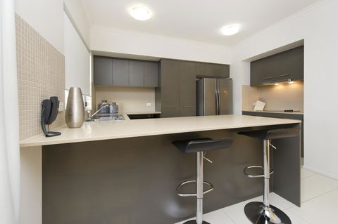 On The Bay Apartments - Mackay Tourism 1
