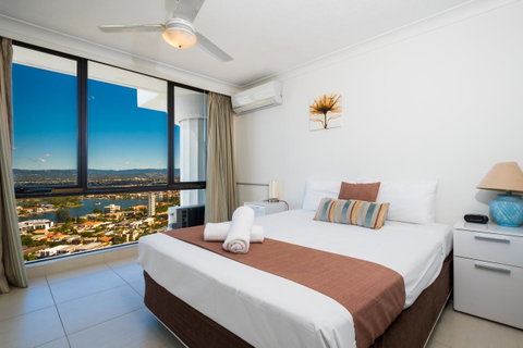 Aegean Resort Apartments - Mackay Tourism 13