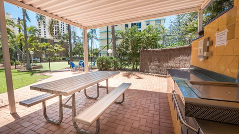 Aegean Resort Apartments - Mackay Tourism 37