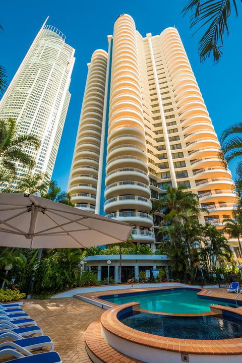Aegean Resort Apartments - Mackay Tourism 6