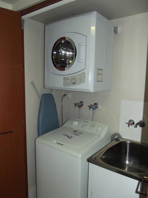 Private 2 Bedroom Apartment @ Chevron Towers - Mackay Tourism 11