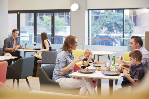 Holiday Inn Express Brisbane Central, An IHG Hotel - Mackay Tourism 7