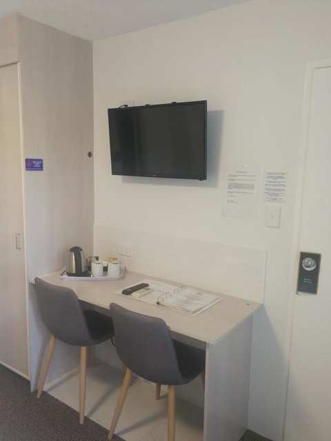 Aabon Apartments & Motel - Mackay Tourism 9