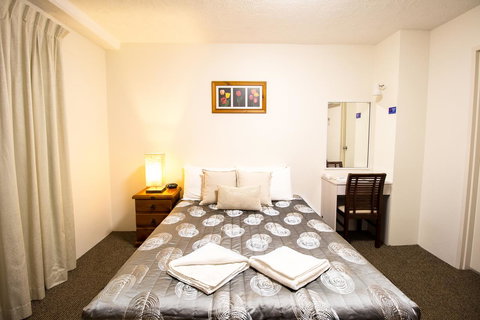 Aabon Apartments & Motel - Mackay Tourism 14