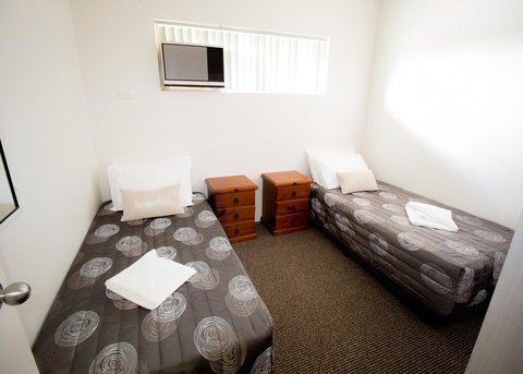 Aabon Apartments & Motel - Mackay Tourism 28