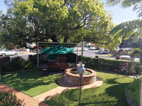 Aabon Apartments & Motel - Mackay Tourism 11