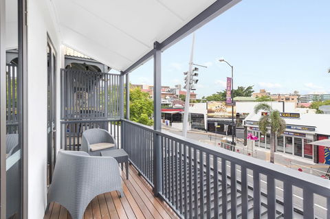 The Beetson Hotel -formerly Gambaro Hotel - Mackay Tourism 25