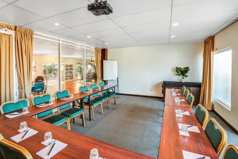 Coral Tree Inn - Mackay Tourism 9