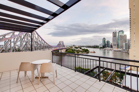 Oakwood Hotel & Apartments Brisbane - Mackay Tourism 1