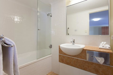 Windmill Motel & Events Centre - Mackay Tourism 24