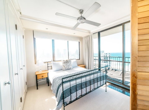 Capricorn One Beachside Holiday Apartments - Official - Mackay Tourism 7