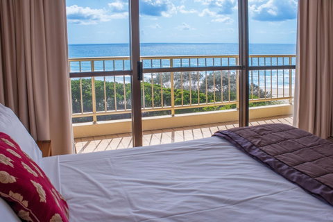 Capricorn One Beachside Holiday Apartments - Official - Mackay Tourism 10