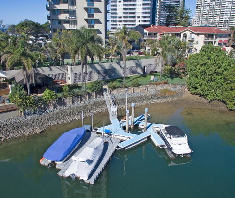 Capricorn One Beachside Holiday Apartments - Official - Mackay Tourism 13