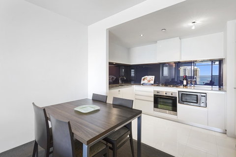 Holiday Holiday Circle On Cavill Apartments - Mackay Tourism 17