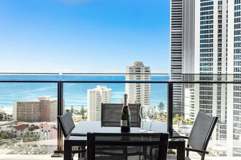 Holiday Holiday Circle On Cavill Apartments - Mackay Tourism 16