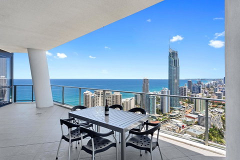 Holiday Holiday Circle On Cavill Apartments - Mackay Tourism 5