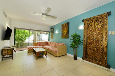 Club Tropical Resort - Official Onsite Reception & Check In - Mackay Tourism 3