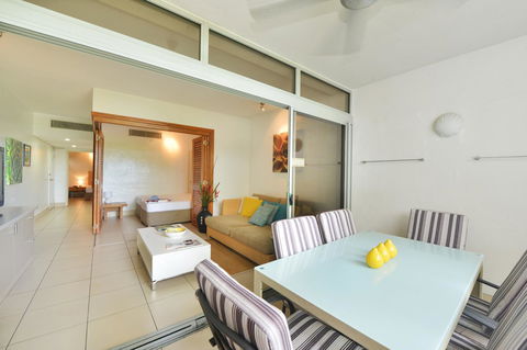 Club Tropical Resort - Official Onsite Reception & Check In - Mackay Tourism 5