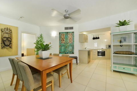 Club Tropical Resort - Official Onsite Reception & Check In - Mackay Tourism 1