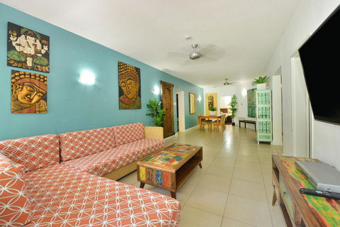 Club Tropical Resort - Official Onsite Reception & Check In - Mackay Tourism 28