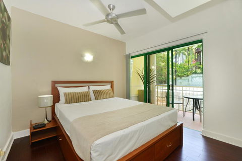 Club Tropical Resort - Official Onsite Reception & Check In - Mackay Tourism 7