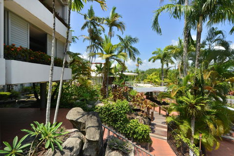Club Tropical Resort - Official Onsite Reception & Check In - Mackay Tourism 26